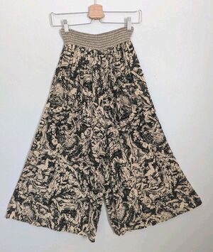 Vtg CAROLE LITTLE Culottes Crop Wide Leg Pants 6P USA Cherub Angel Print German